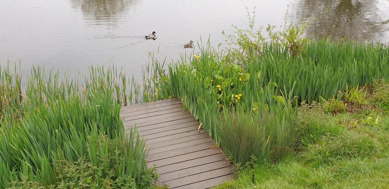 Lakeside Cotswold Holiday Home Cirencester Buitenkant foto