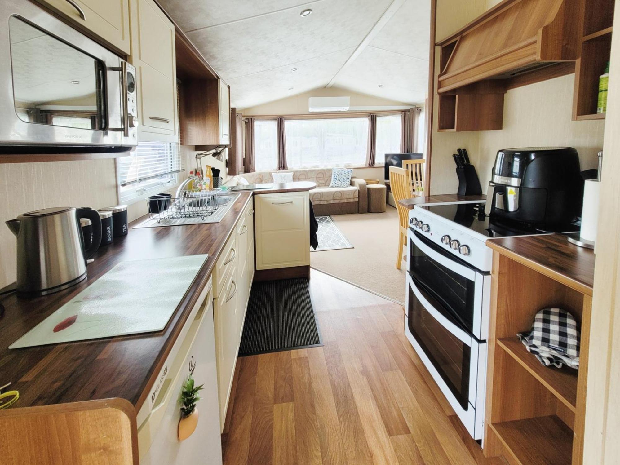 Lakeside Cotswold Holiday Home Cirencester Buitenkant foto