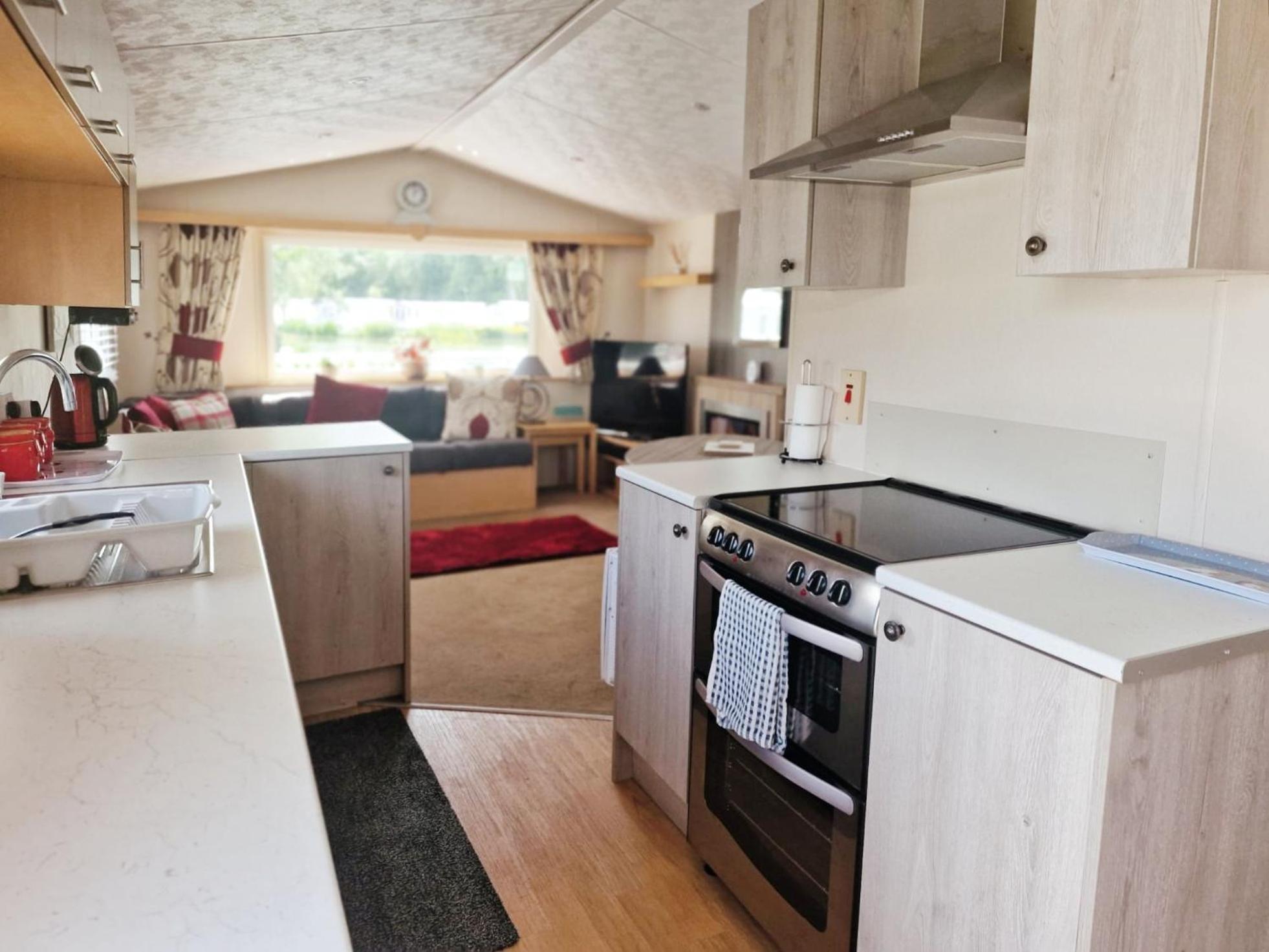 Lakeside Cotswold Holiday Home Cirencester Buitenkant foto