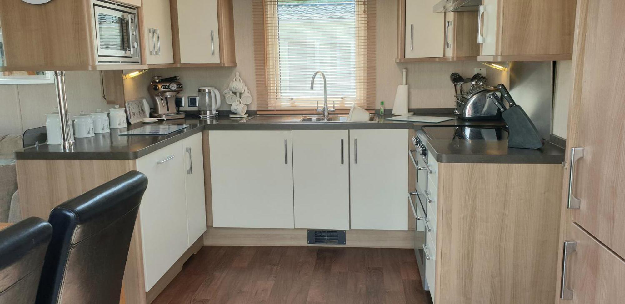 Lakeside Cotswold Holiday Home Cirencester Kamer foto